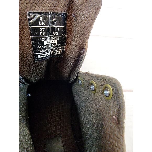 Vintage Dr. Martens 12281 Women's sz. 6 Chunky Daisy Flower Leather Boots Y2K - Picture 6 of 16